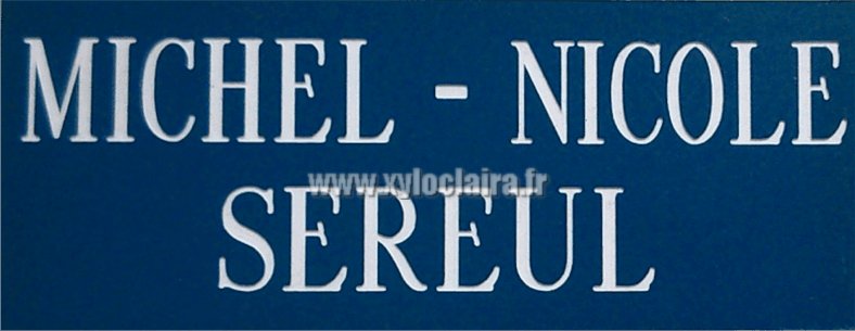 Réf : 18990 Gravoply ultra en mat - 70x30mm - 2 Lignes - Prénom Prénom NOM