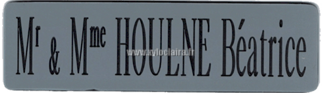 Réf : 17930 Gravoglas 2 plex brillant - 110x32mm - 1 Ligne - Mr & Mme NOM Prénom